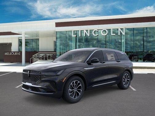 Infinite Black Metallic Clearcoat 2026 Lincoln Nautilus Premiere