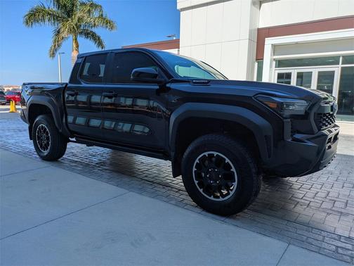 2024 Toyota Tacoma TRD Off Road