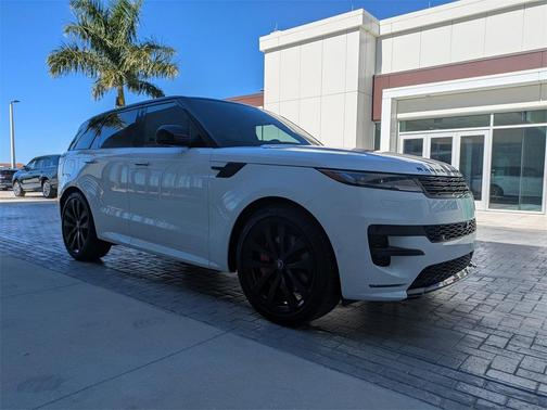 2025 Land Rover Range Rover Sport SE
