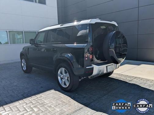 2025 Land Rover Defender 110 P300