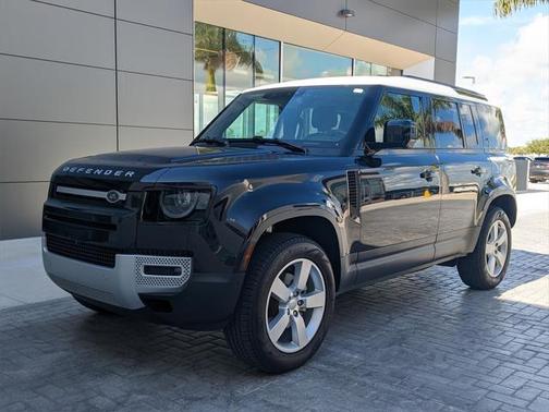 2025 Land Rover Defender 110 P300