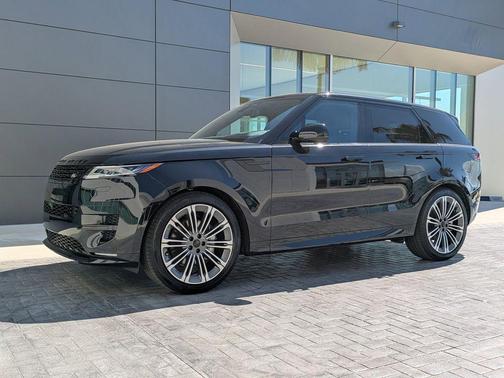 2026 Land Rover Range Rover Sport SE