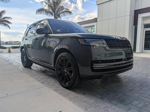 2023 Land Rover Range Rover P530 SE