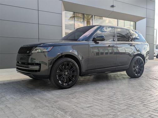 2023 Land Rover Range Rover P530 SE