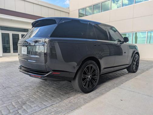 2023 Land Rover Range Rover P530 SE