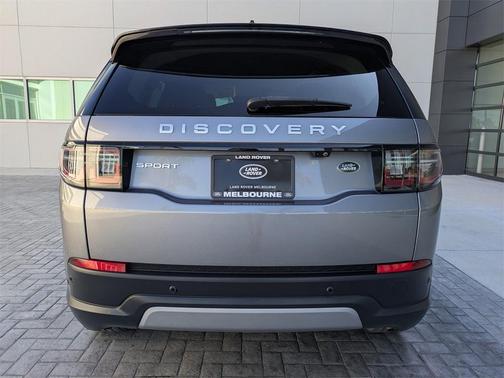 2022 Land Rover Discovery Sport SE