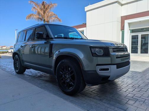 2025 Land Rover Defender 110 P300