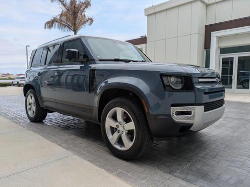 2025 Land Rover Defender 110 P300