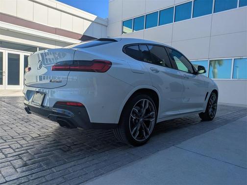 2021 BMW X4 M40i
