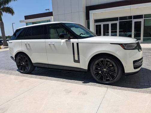 2025 Land Rover Range Rover P400 SE