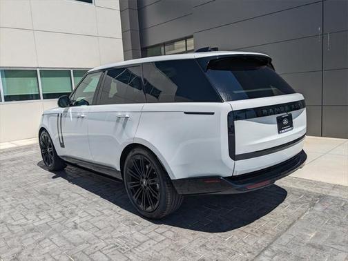 2025 Land Rover Range Rover P400 SE