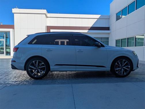 2023 Audi SQ7 4.0T Prestige