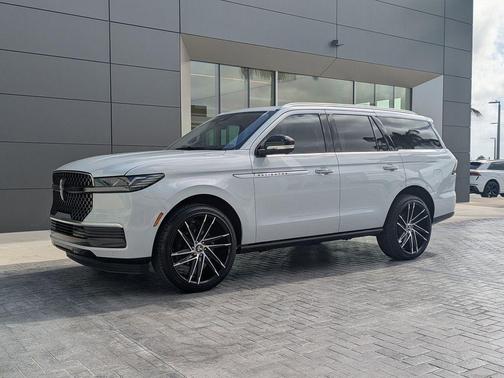 2025 Lincoln Navigator Reserve