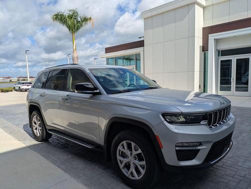Silver Zynith 2022 Jeep Grand Cherokee Limited