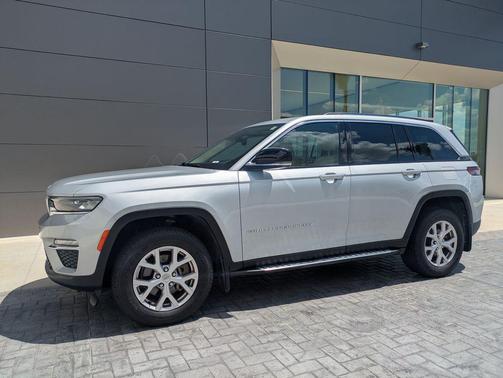 Silver Zynith 2022 Jeep Grand Cherokee Limited