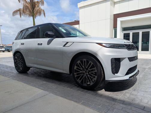 Frost 2026 Land Rover Range Rover Sport P635 SV