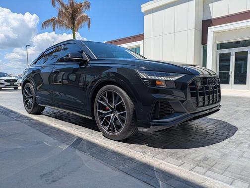 Mythos Black Metallic 2022 Audi SQ8 4.0T Premium Plus