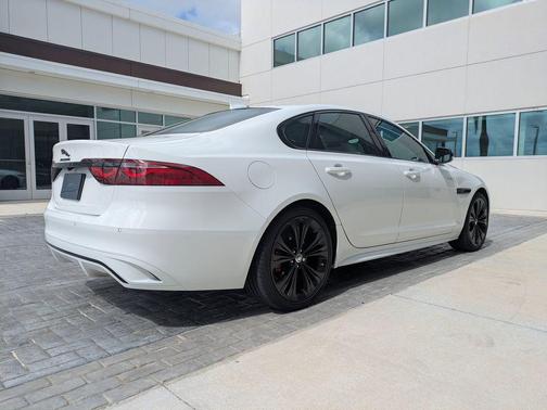 2024 Jaguar XF R-Dynamic SE P250 AWD Automatic