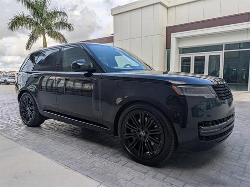 2025 Land Rover Range Rover P530 SE