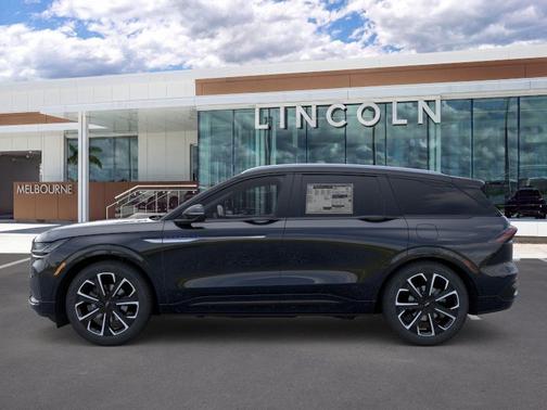 Black Metallic 2026 Lincoln Nautilus Reserve