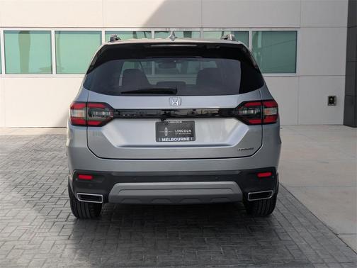 2024 Honda Pilot Touring 8-Passenger