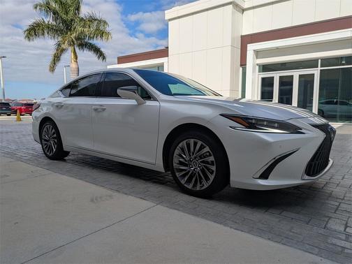 2024 Lexus ES 350 Ultra Luxury