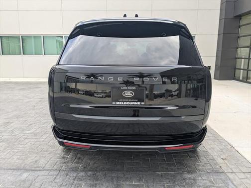 2025 Land Rover Range Rover P530 SE 7 Seat