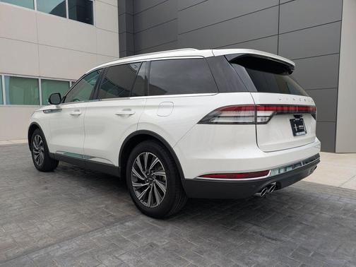 2025 Lincoln Aviator Premiere