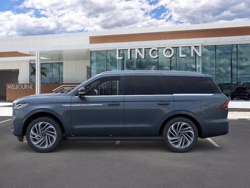 Flight Blue Metallic Clearcoat 2026 Lincoln Navigator Premiere