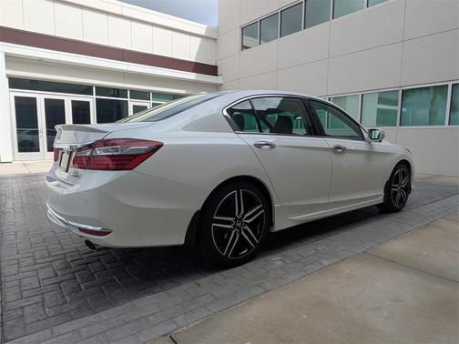 2017 Honda Accord Touring V6