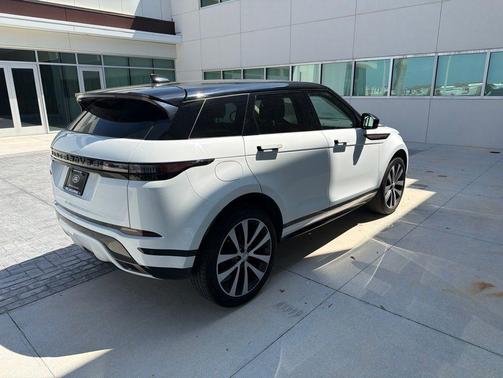 Fuji White 2025 Land Rover Range Rover Evoque Dynamic