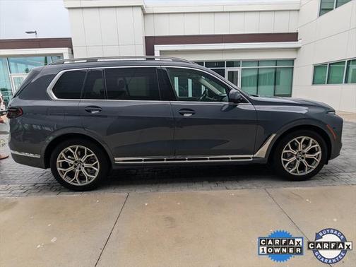 2025 BMW X7 xDrive40i
