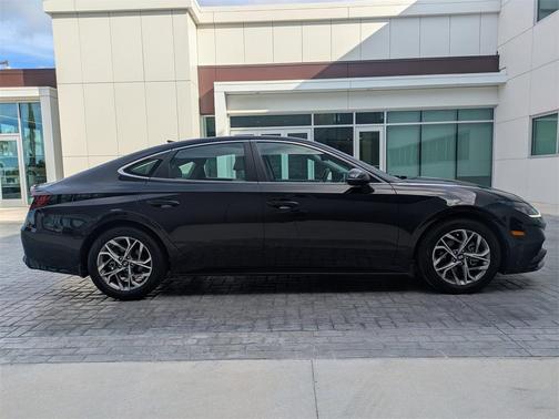 2021 Hyundai SONATA SEL