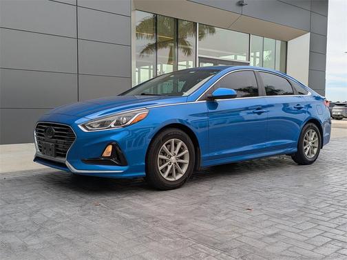 2018 Hyundai SONATA SE