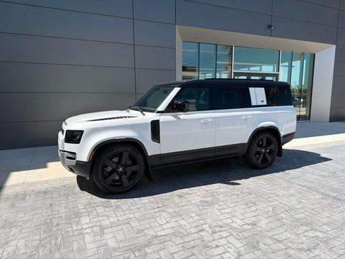 Fuji White 2024 Land Rover Defender 130 P400 S