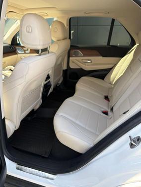 Polar White 2021 Mercedes-Benz GLE 450 4MATIC