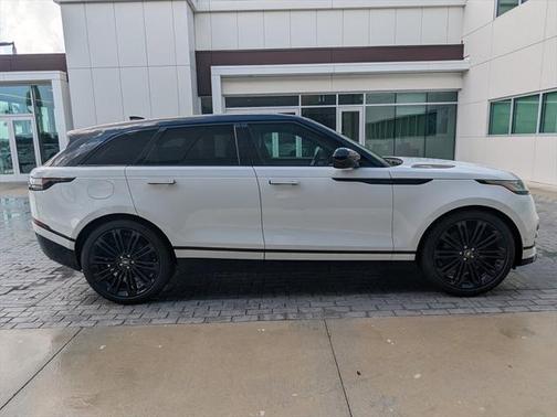 2026 Land Rover Range Rover Velar P250 SE R-Dynamic