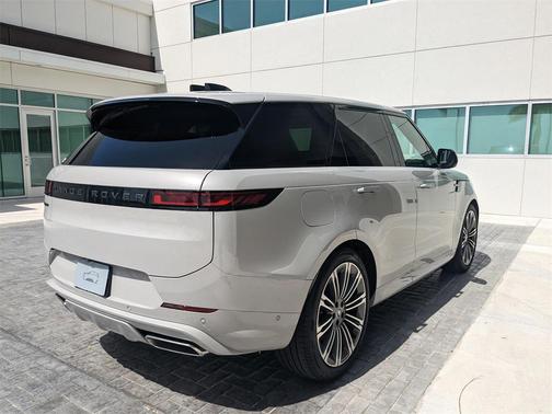 2025 Land Rover Range Rover Sport SE