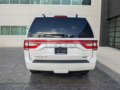 2016 Lincoln Navigator Select