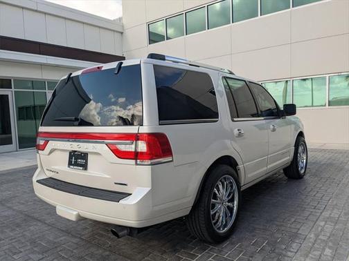 2016 Lincoln Navigator Select