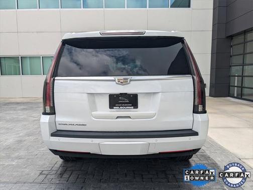 2020 Cadillac Escalade Luxury