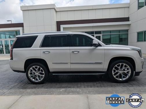 2020 Cadillac Escalade Luxury