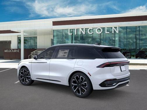 2025 Lincoln Nautilus Reserve