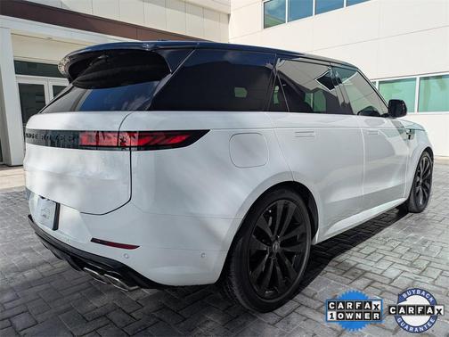 2025 Land Rover Range Rover Sport SE