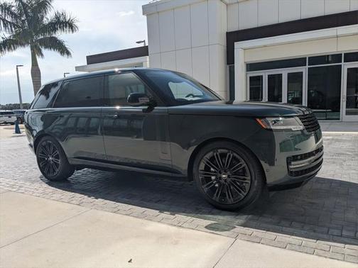 2025 Land Rover Range Rover P400 SE 7 Seat