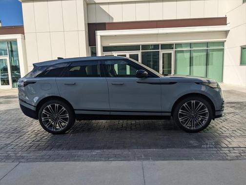 2025 Land Rover Range Rover Velar P250 SE R-Dynamic