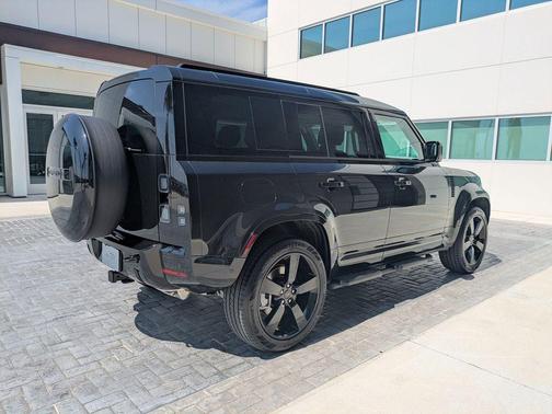 Santorini Black Metallic 2026 Land Rover Defender P400 X-Dynamic SE