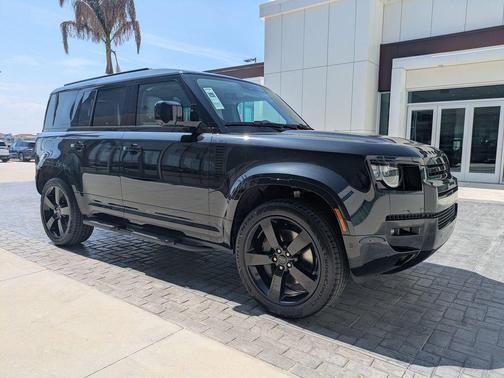 Santorini Black Metallic 2026 Land Rover Defender P400 X-Dynamic SE