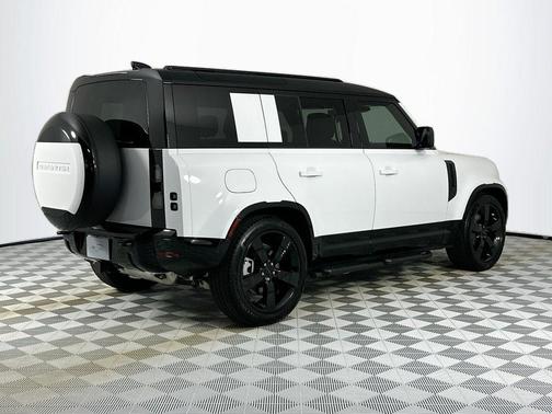 Fuji White 2026 Land Rover Defender P400 X-Dynamic SE