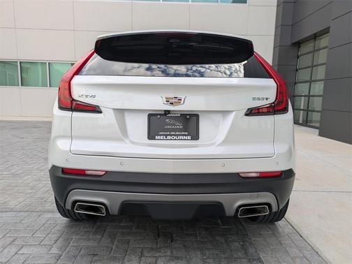 2021 Cadillac XT4 Premium Luxury